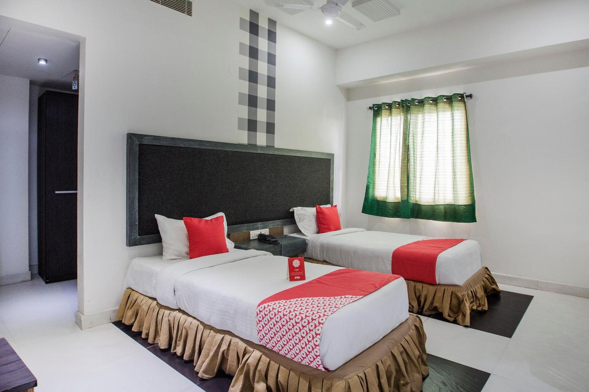 OYO 10139 Hotel Palak Residency Haiderabad Buitenkant foto