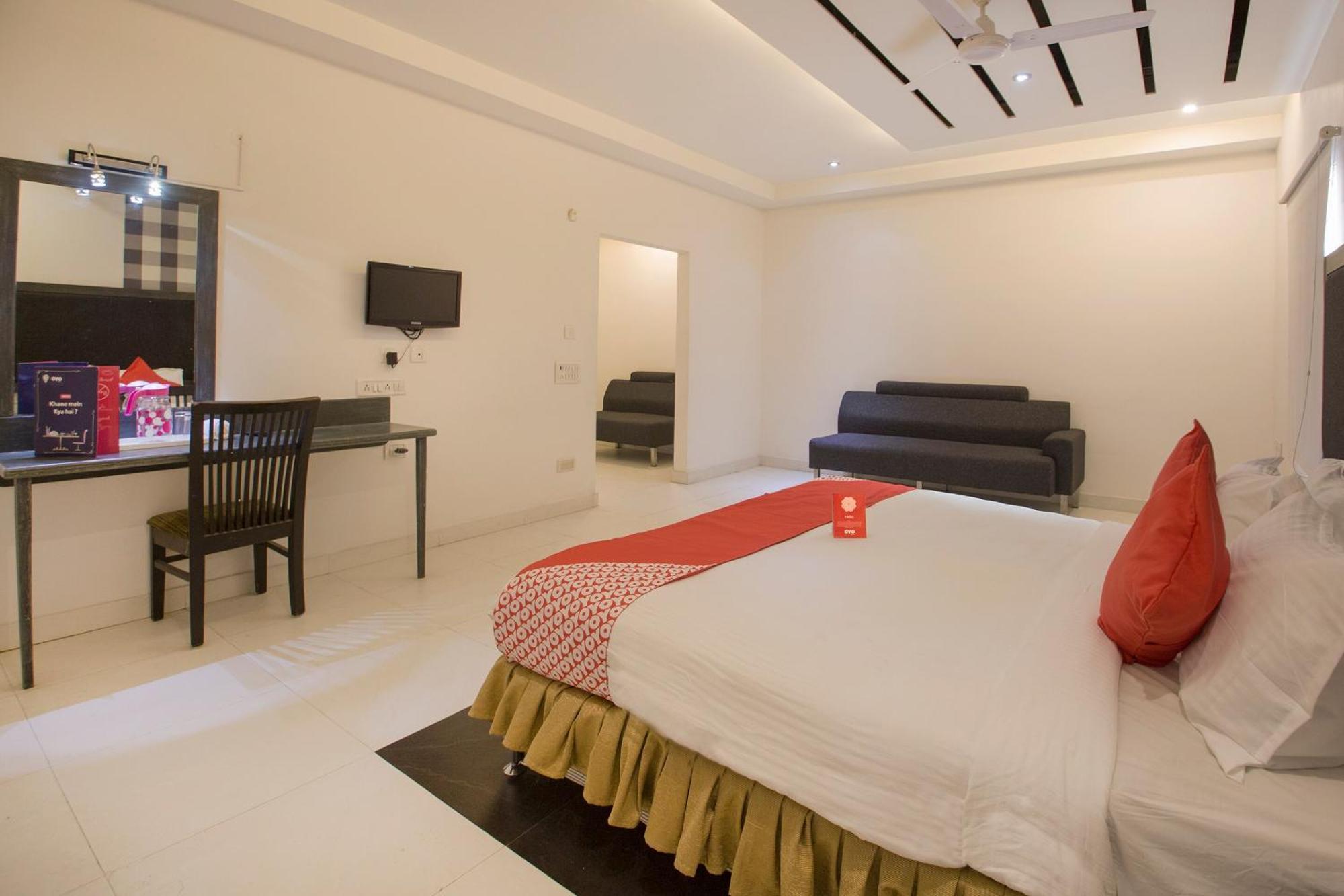 OYO 10139 Hotel Palak Residency Haiderabad Buitenkant foto