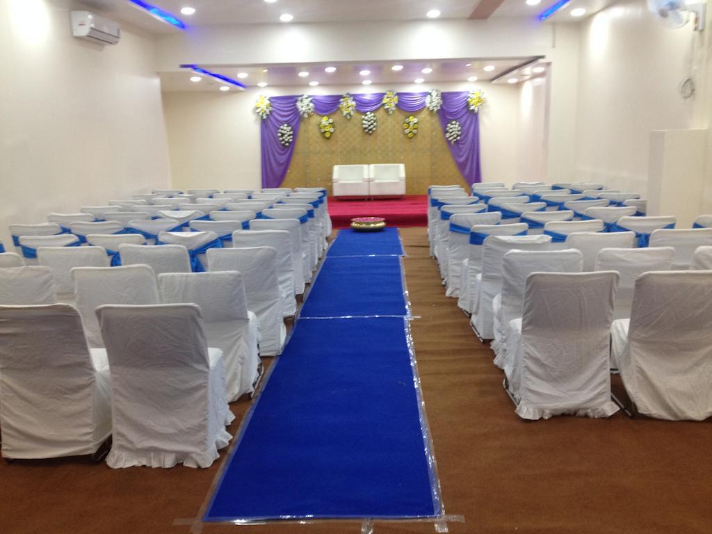 OYO 10139 Hotel Palak Residency Haiderabad Buitenkant foto