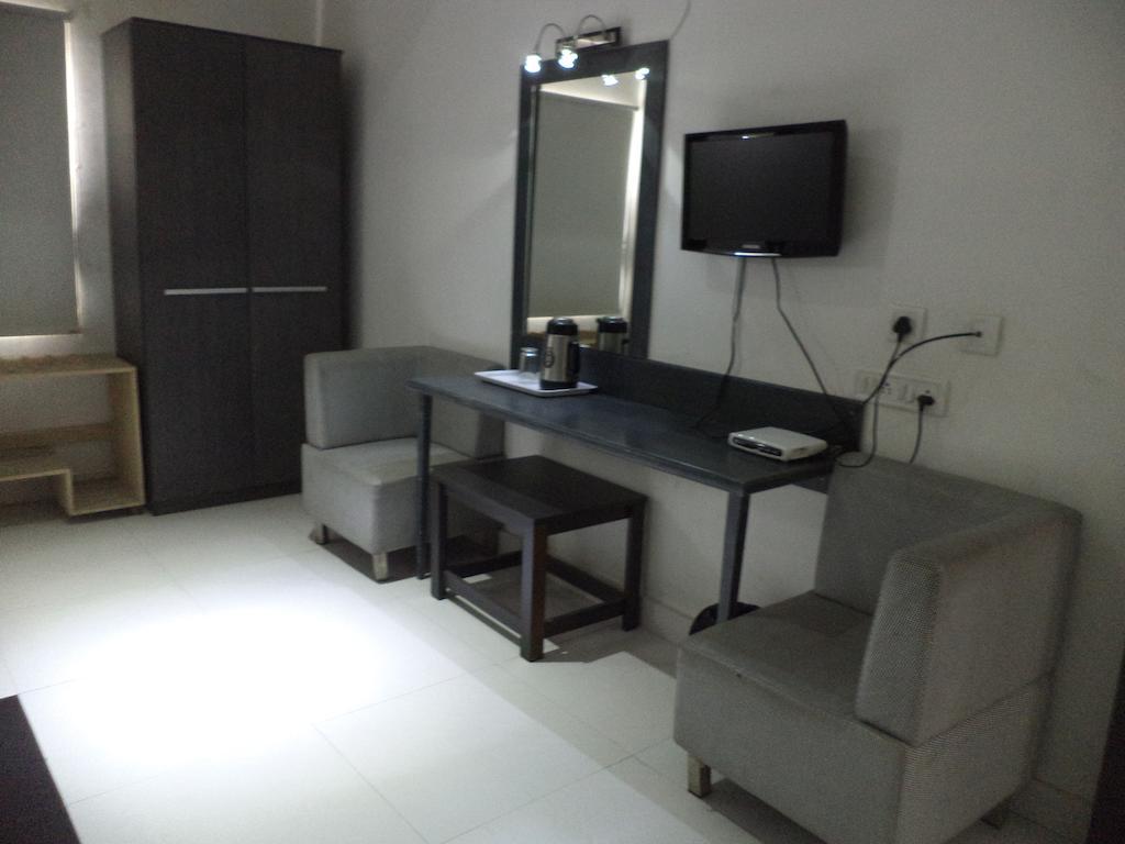 OYO 10139 Hotel Palak Residency Haiderabad Buitenkant foto