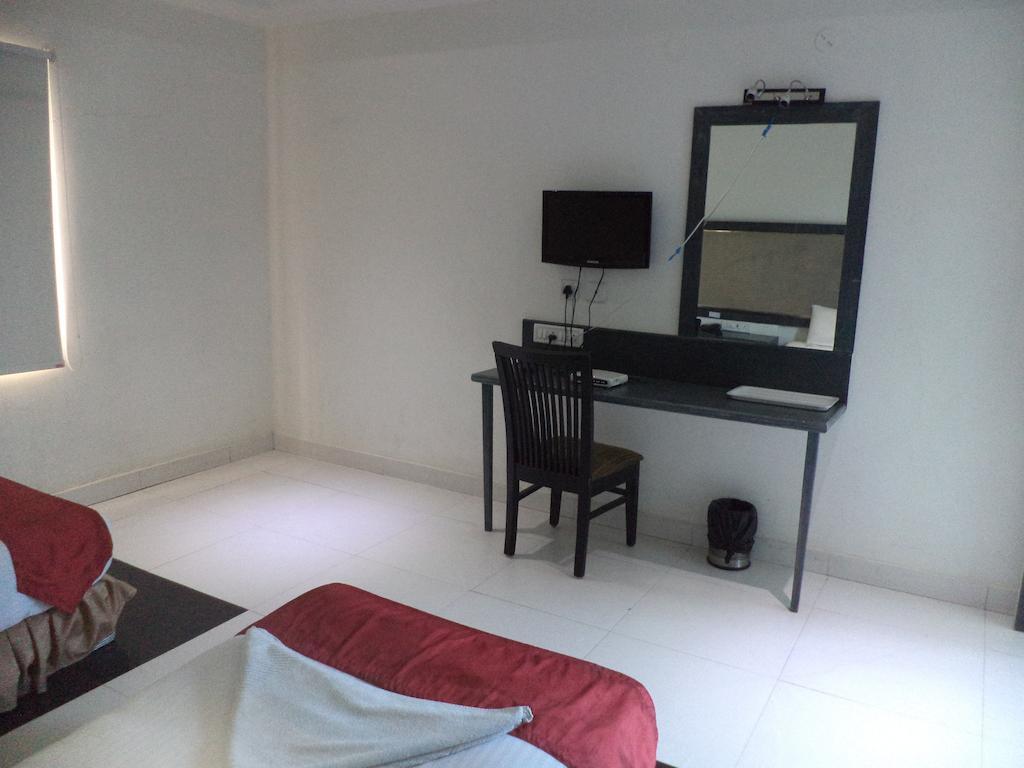 OYO 10139 Hotel Palak Residency Haiderabad Buitenkant foto